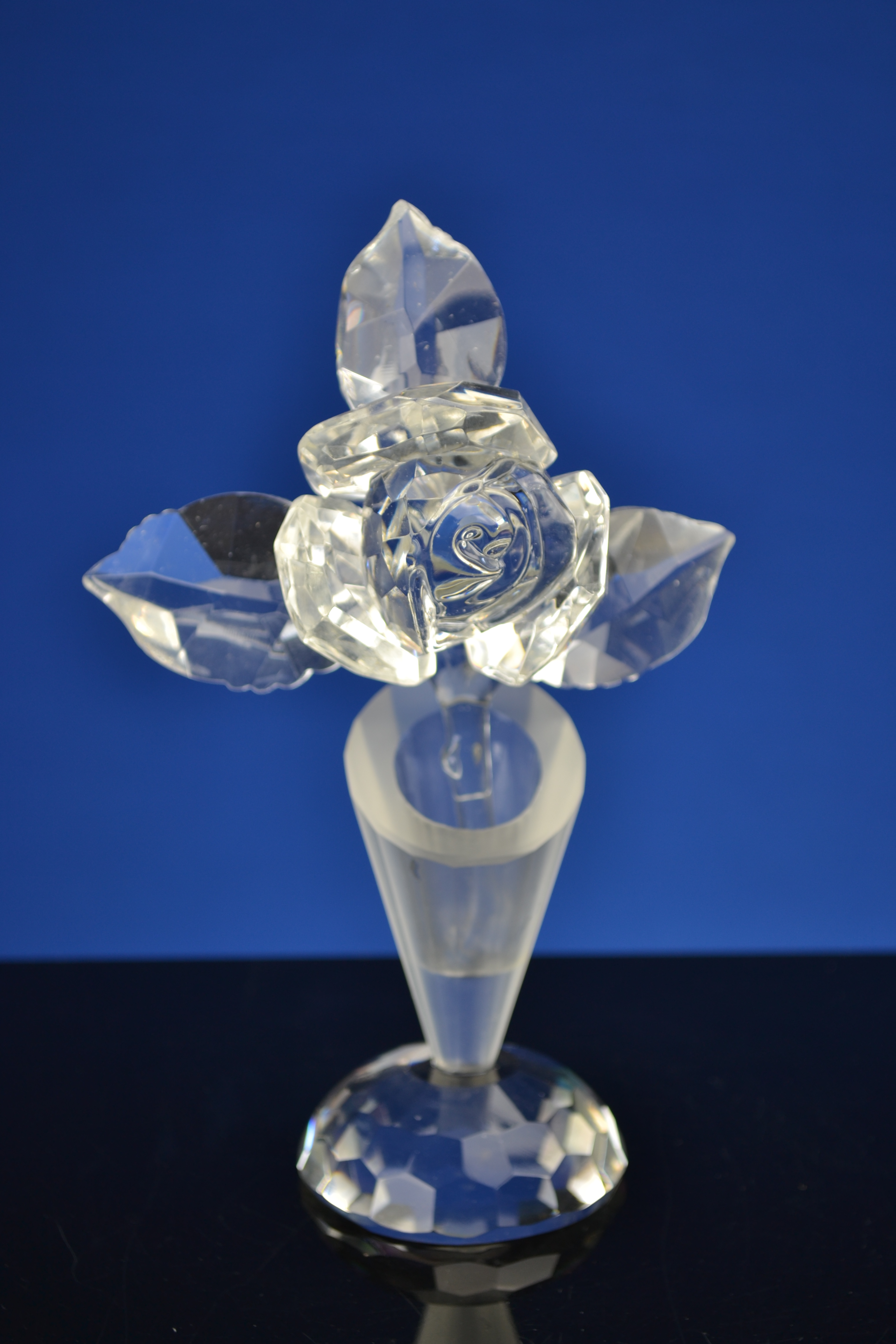 vaasje met bloem in auto vaasje met bloem crystal online de webshop met het vaasje met bloem in auto vaasje met bloem crystal online de webshop met het