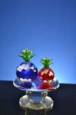 Kristallen plateau met gekleurd fruit