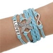 armband licht blauw met vlinder