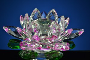 Kristallen lotus paars 16 cm